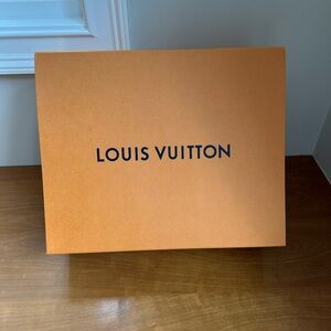Large Louis Vuitton box! 10x10x5, in perfect condition.